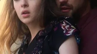 #18 Comemorando nosso primeiro aniversário de namoro em uma escadaria pública