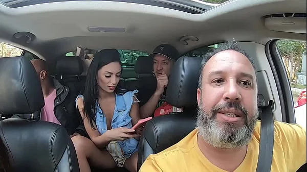 Gabriela Andrade na sua estreia por trás das câmeras